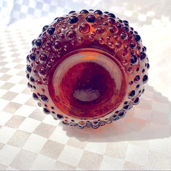 Vintage pressed glass hobnail brown vase - Picture 4 of 5